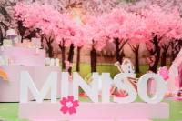 名创优品极致释放IP力 携手迪士尼打造樱花三月