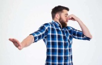 新家具味道刺鼻，到家后做好这3件事，轻松告别甲醛污染