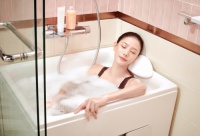 沉浸深泡新体验，科勒玲纳深泡浴缸全新上市