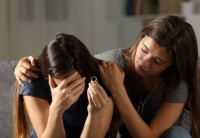 朋友离婚了怎么安慰 朋友离婚了安慰要注意哪些