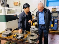 蓝帜地板：工匠精神发挥后发优势