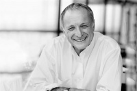 英国建筑师理查德·罗杰斯（Richard Rogers）于英国伦敦去世