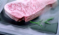 海尔风冷冰箱推出“无风”科技：冻肉30天不流血水