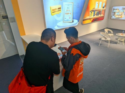 南康家博会人气展位：奇兵到家售后模式让在场商家疯狂打call