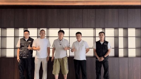 参哥与雅雅互撕事件中，两人竟然对某知名品牌这样评价