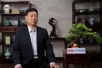 巧夺天工红木董事长张爱冬获中国传统工艺大师认定