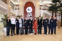 欧亚达集团副总裁徐紫燕等高管一行莅临久盛参观交流
