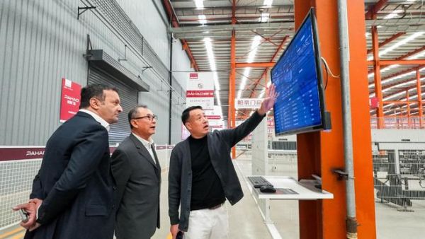 走进18万㎡智能生产工厂:德国叶鲁高层探访帕豪门窗山东生产基地